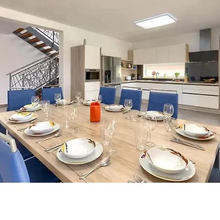 Edi-heated Pool & E-bike Villa *