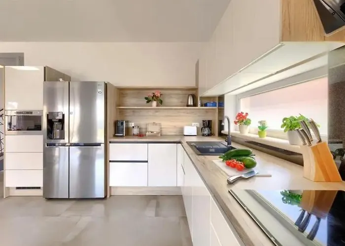 Edi-heated Pool & E-bike Šišan