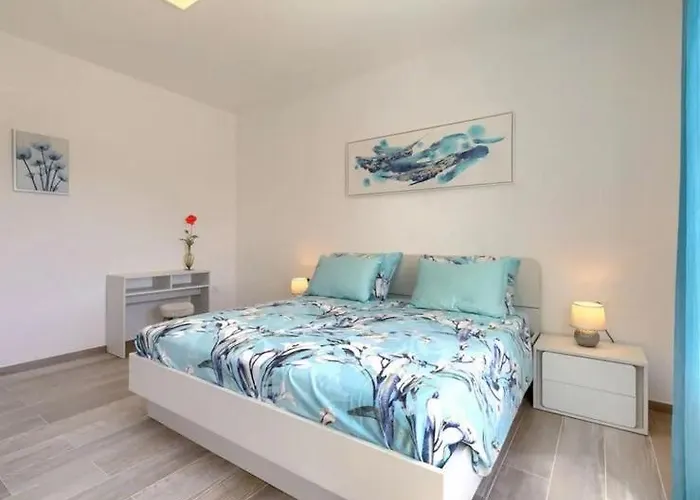 Βίλα Edi-heated Pool & E-bike *