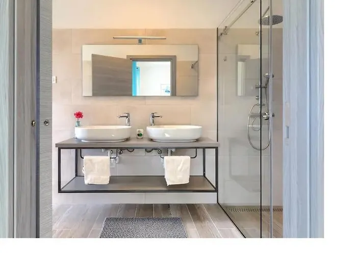 Edi-heated Pool & E-bike Βίλα