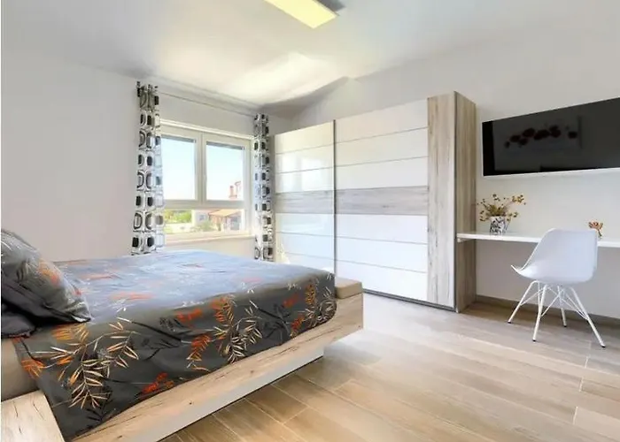 Edi-heated Pool & E-bike * Šišan