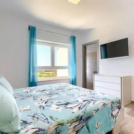 Edi-heated Pool & E-bike Villa *